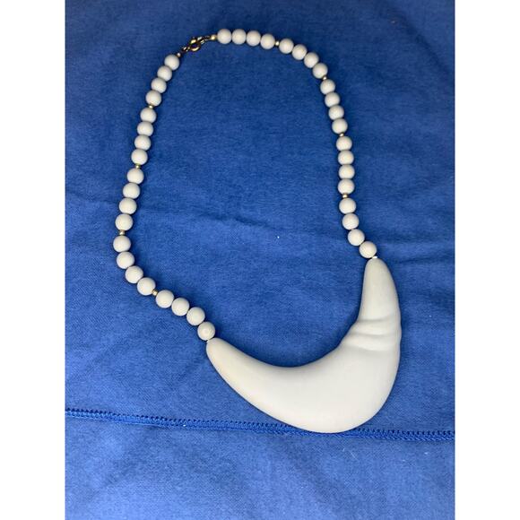 Gray Necklace 16 Inch Crescent Statement 1980s Goldtone Spacers Lightweight - Picture 1 of 12